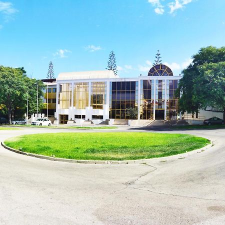 Moradia Geminada V0 - Localizacao Central - Privada Quarteira Pokoj fotografie